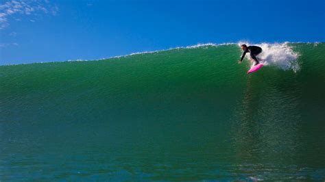 California Today Female Surfers Tear Down A Big Wave Barrier The New