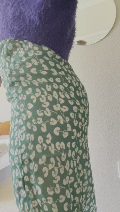 Do You Like Petite Girls With A Thic Ass F Scrolller