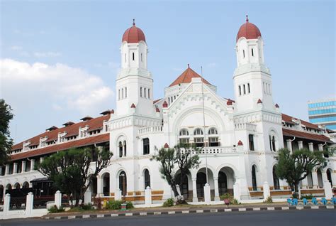 Lawang Sewu Bangunan Sejarah Penuh Misteri