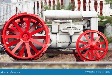 Side View Of Old Tractor With Red Wheels Stock Image Image Of Metal