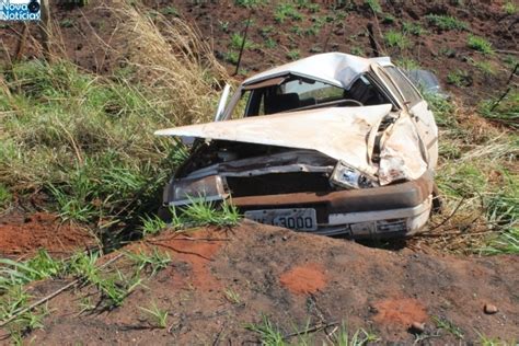 Bataypor Carro Placas Do Pr Ocupado Por Cinco Pessoas Capota Na