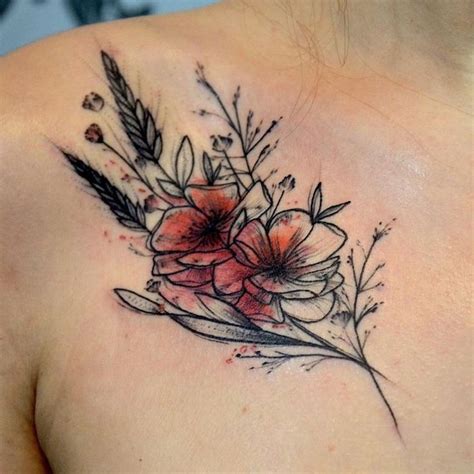 Blumenranke Am Schulter T Towierung Mit Blumen Motiv Tattoos F R