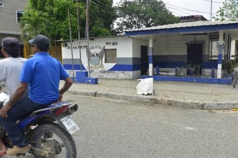 En Durán golpean a presunto antisocial al que le colocaron un cartel en