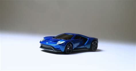 Lan Amentos Hot Wheels Ford Gt