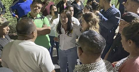 Asesinan A Dos Personas Frente A La Casa De Karen Quiroga