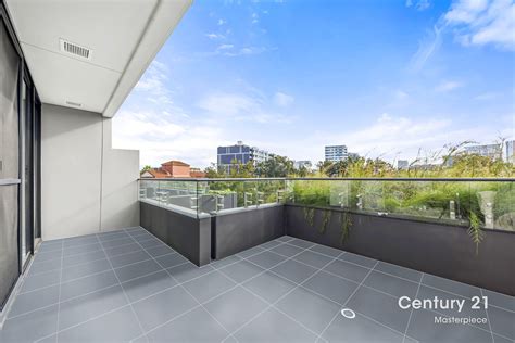 Locals are reacting to the new woolworths wolli creek layout 1