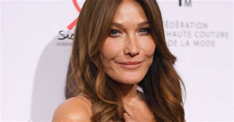 Carla Bruni F Te Ses Ans Belle Photo Complice Avec Son Fils