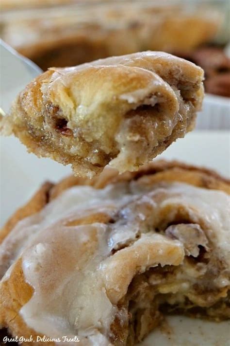 Easy Crescent Cinnamon Rolls Crescent Roll Recipes Dessert Cinnamon