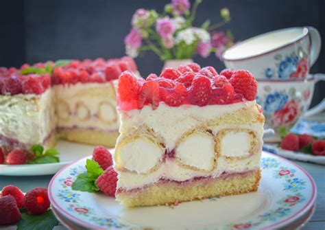 Windbeuteltorte Mit Himbeeren Einfaches Rezept Kochen Aus Liebe