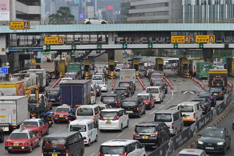 三隧分流｜一文睇清私家車、的士新收費 轉換收費期間每兩分鐘遞增2元 新冠疫情專頁