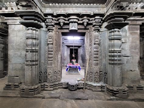 Chandramouleshwara Temple Hubli Unkal Crying For Attention