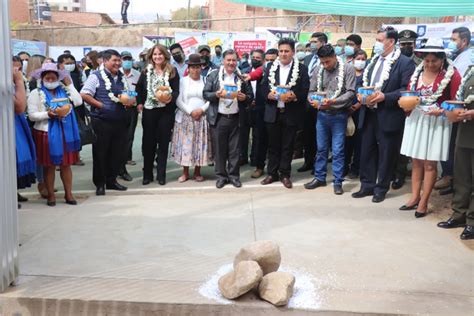 Alcalde Pedro Guti Rrez Entrega Nuevo Edificio Del Slim De Sacaba Y