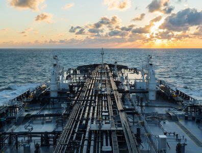 Abu Dhabi S Adnoc Inks Lng Supply Deal With Indian Oil The Energy Year