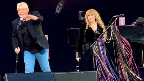 Stevie Nicks 2023 06 16 Philadelphia PA with Billy Joel 音楽ときどき腕時計