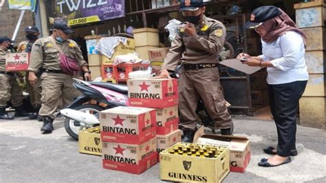 Awal Ramadan Satpol PP Kota Semarang Sita 194 Botol Miras Di