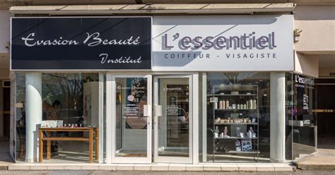 L Essentiel coiffeur à Le Plessis Bouchard Planity