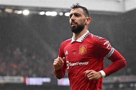 Manchester United Officially Names Bruno Fernandes As New Captain