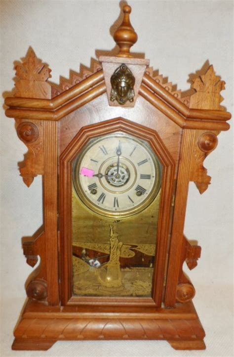 23 Walnut E Ingraham Co Bristol Ct Usa Mantle Clock Lot 134