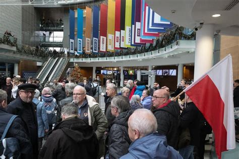 Zmiany w radach nadzorczych spółek skarbu państwa Wybór konkretnej