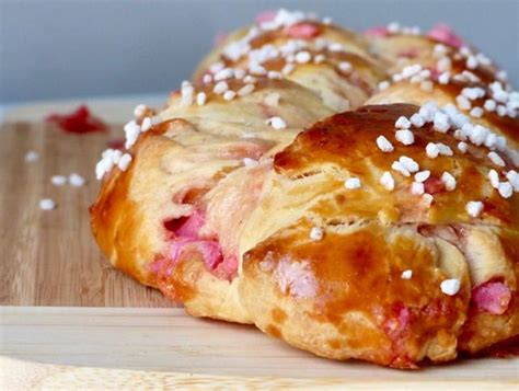 Brioche Tress E Aux Pralines Roses