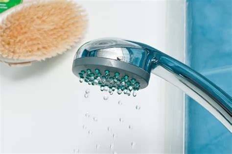 How To Clean Shower Head Complete Guide Water Digest