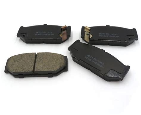 Suzuki Wagon R Solio Swift Front Brake Pad Set 2010 2015