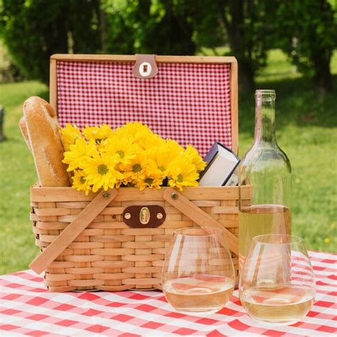 August Grove Gingham Lined Woodchip Picnic Basket Service For Wayfair