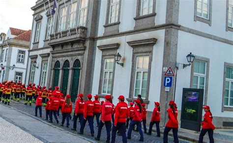 Presidente da Câmara de Castelo de Paiva felicita bombeiros pelo seu 45