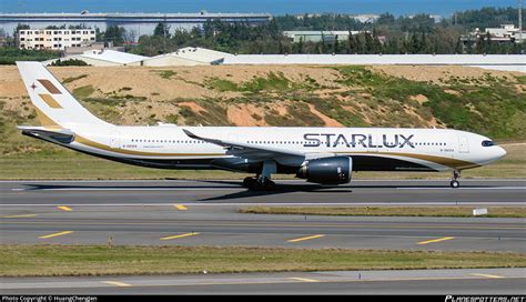 B Starlux Airlines Airbus A Photo By Huangchengjen Id