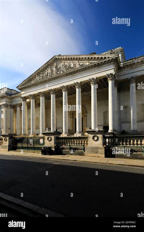 Exterior Of The Fitzwilliam Museum Trumpington Street Cambridge City