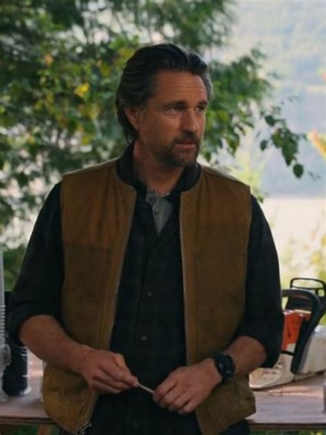 Martin Henderson Virgin River S05 Vest - Jacket Hub