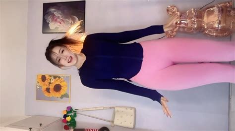 Pink Tight Hot Pants Beauty Beautiful Beauty Cute Sexy Model Sexy