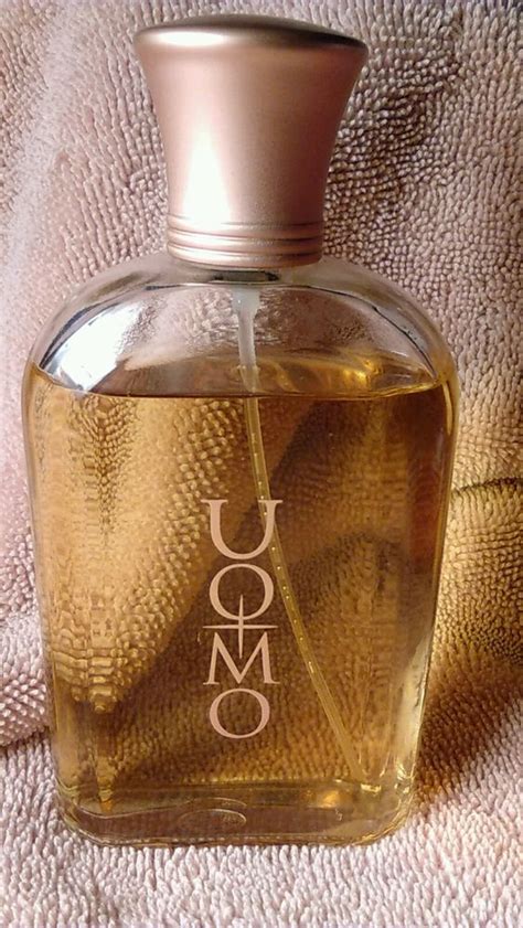 Year 2000 Avon Uomo 34 Oz Mens Spray Cologne Rare Discontinued 95