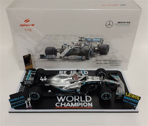 Cars: SPARK 1/18 CAR MODEL F1 MERCEDES AMG HAMILTON USA 2019 DIECAST MODEL