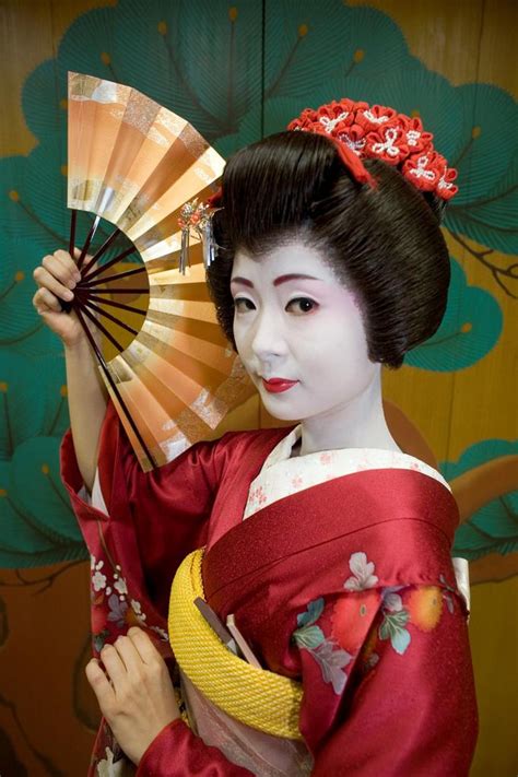 Geishas Are Famous In Japan The Concept Has A Long History And Goes