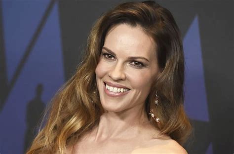 Hilary Swank Ans Enceinte De Son Premier Enfant A Montr Son