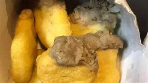 Couples Disgust As Takeaway Chicken Nuggets Covered In Strange Brown