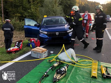 Schwerer Verkehrsunfall Auf Der B Ff Gamlitz