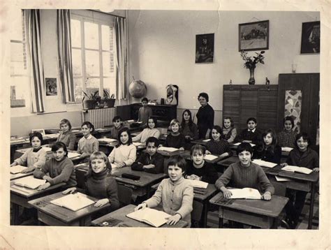 Photo De Classe 1970 De 1970 Ecole Primaire De Filles Copains Davant