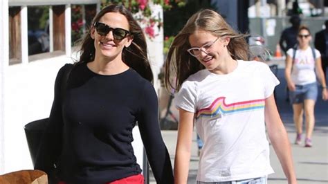 Violet Affleck A Glimpse Into The Life Of Jennifer Garner And Ben