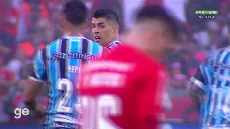 Vídeo Aos 28 Min Do 2º Tempo Gol De Falta De Luis Suárez Do Grêmio