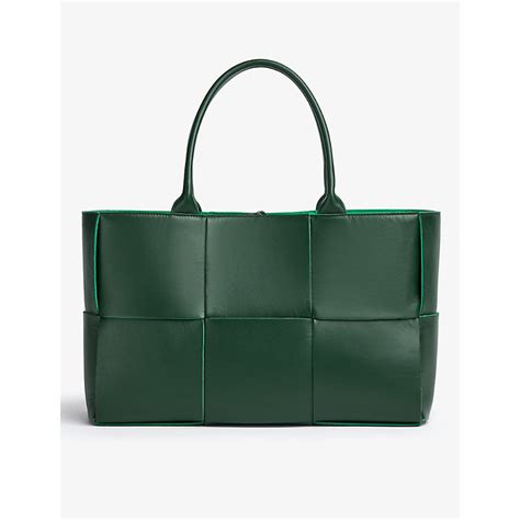 Bottega Veneta Arco Medium Intrecciato Leather Tote Bag In Raintree