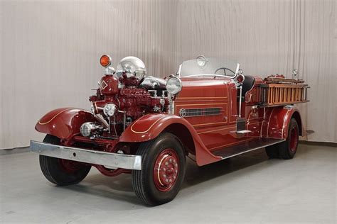 1936 AHRENS FOX FIRE TRUCK BT Fabricante AHRENS FOX PlanetCarsZ