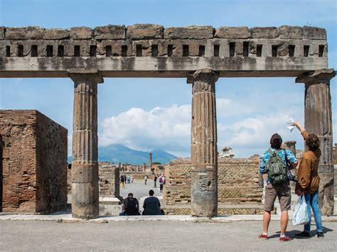 ruins-of-pompeii - The Travel Bible