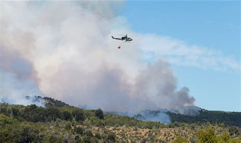 Incendio en un parque de la Patagonia argentina arrasa con más de 2 mil