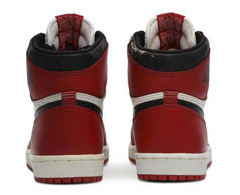 10月29日発売！ Air Jordan 1 High Og Chicago Reimagined” Shot Clock