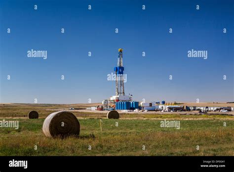 Drilling Rig Hi Res Stock Photography And Images Alamy