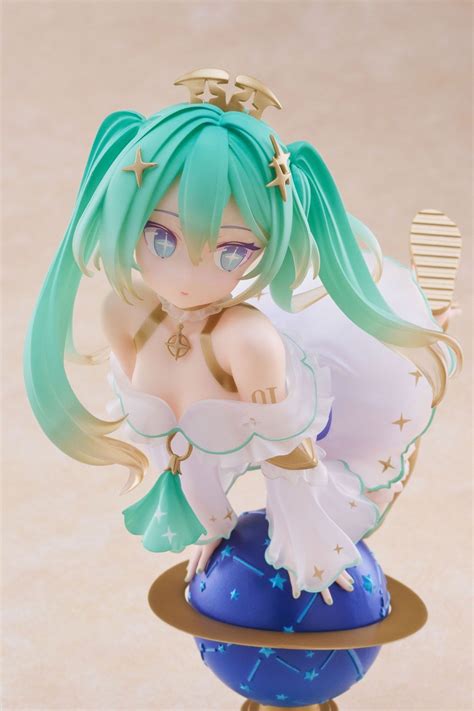 39th Day Anniversary 2nd Season Glittering Star Ver Hatsune Miku Vocaloid Official Statue