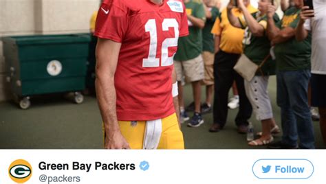 PIC: Aaron Rodgers Showed Up To Packers Practice Rocking The Greatest ...