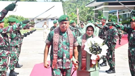 Pesan Brigjen TNI Farouk Pakar Saat Lepas Jabatan Danrem 142 Tatag